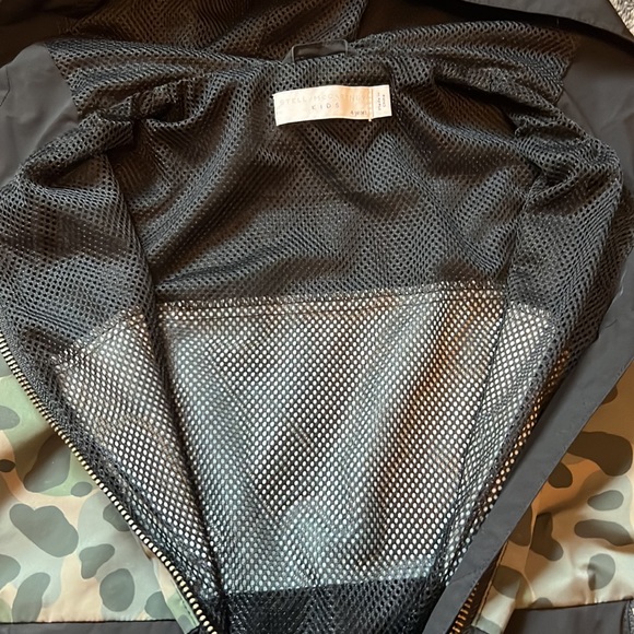 Matching Stella McCartney kids water repellent jacket and matching shorts sz 4 - Picture 5 of 7